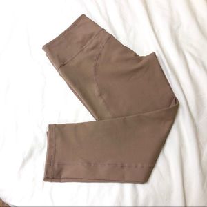 Nude BuffBunny Colection crop leggings